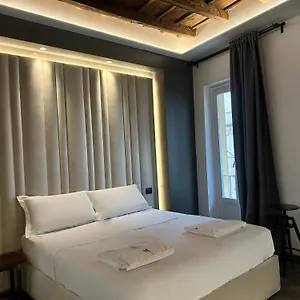 Davinci Apartament Near Duomo Mediolan